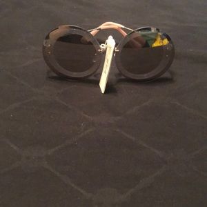Dark Lenses Round sunglasses NWT